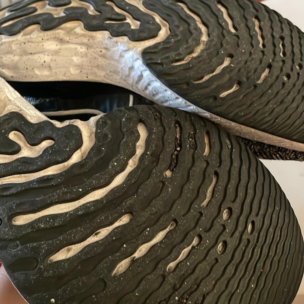 🚨SALE // Nike React Infinity 2 - Picture 9 of 9